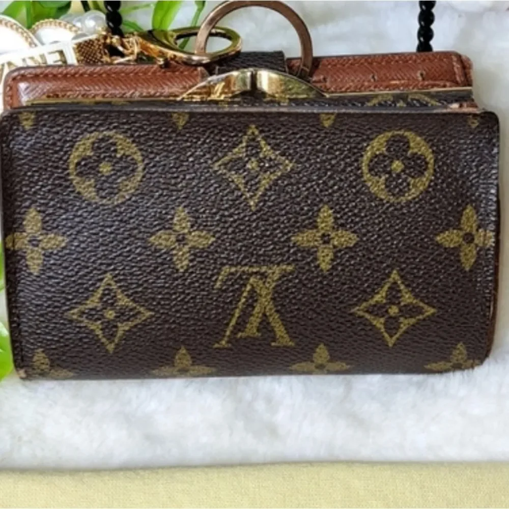 Louis Vuitton Bifold Monogram Kisslock Wallet Authentic WITH COA